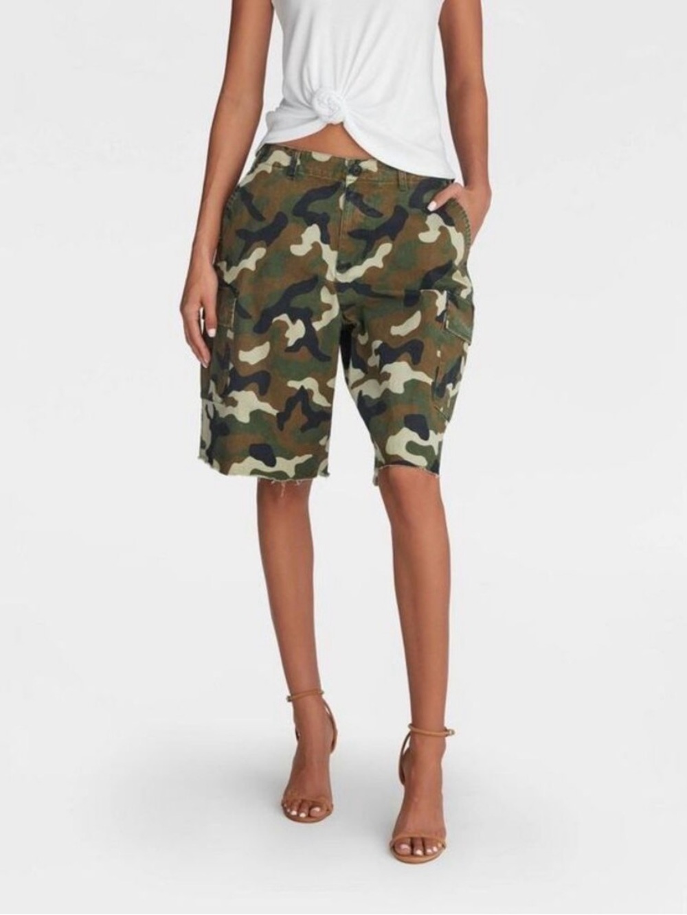 KBB by KAHLANA Women Mid-Rise 'The Cargo Shorts’ Size M, L - Picture 5 of 5